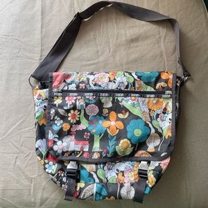 LeSportsac Messenger laptop crossbody bag